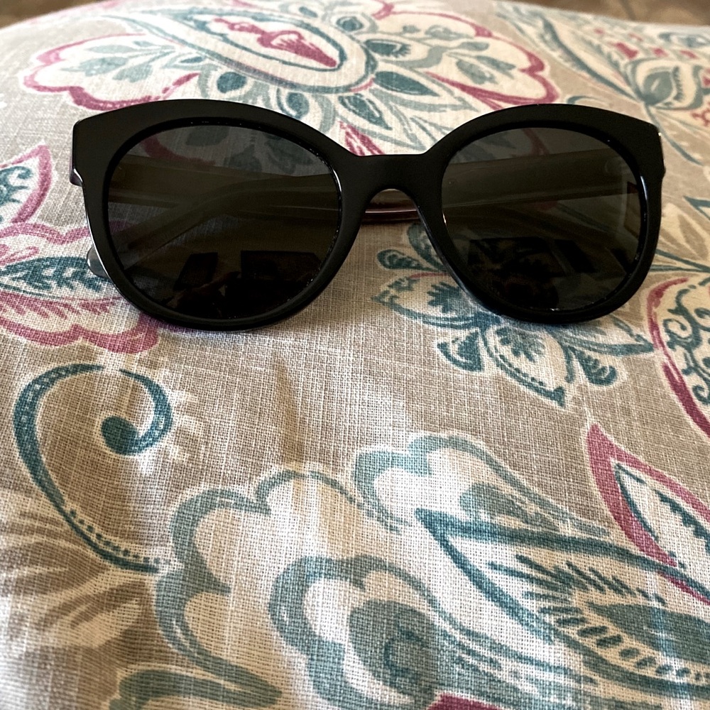 Burberry  sunglasses